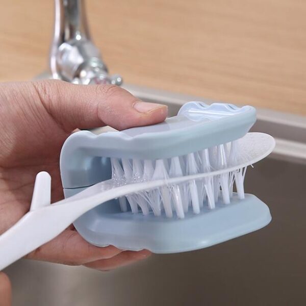 U-Shaped Knife and Cutlery Cleaning Brush